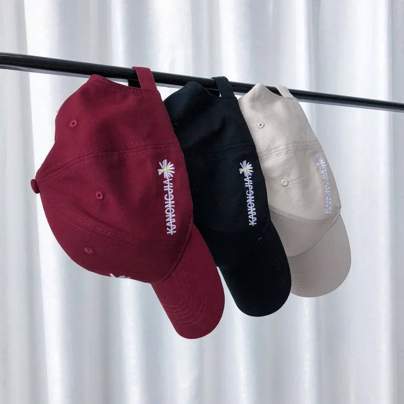 

Casual ex Baseball Cap Korean Sle Dubill Hat for Teenagers And Students Couple Model Small Daisy Design Streetwear