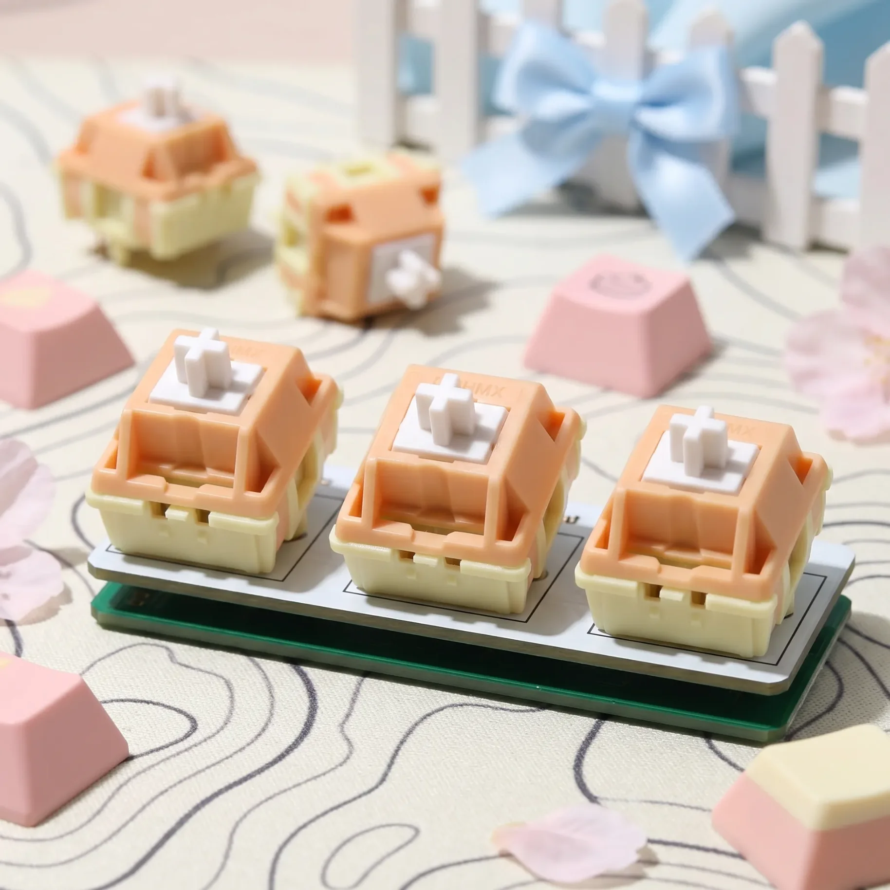 HMX Egg Yolk Pastry Linear Switch Pre Lubed 5Pin M2 Stem Hot Swap Mechanical Keyboard Switches for Custom Keyboard MX DIY