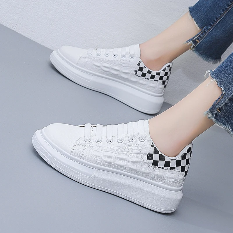 Fashion Women Tennis Shoes Sports Casual Shoes Sneakers Woman Comfortable Breathable White Female Platform Trainers Tenis Mujer