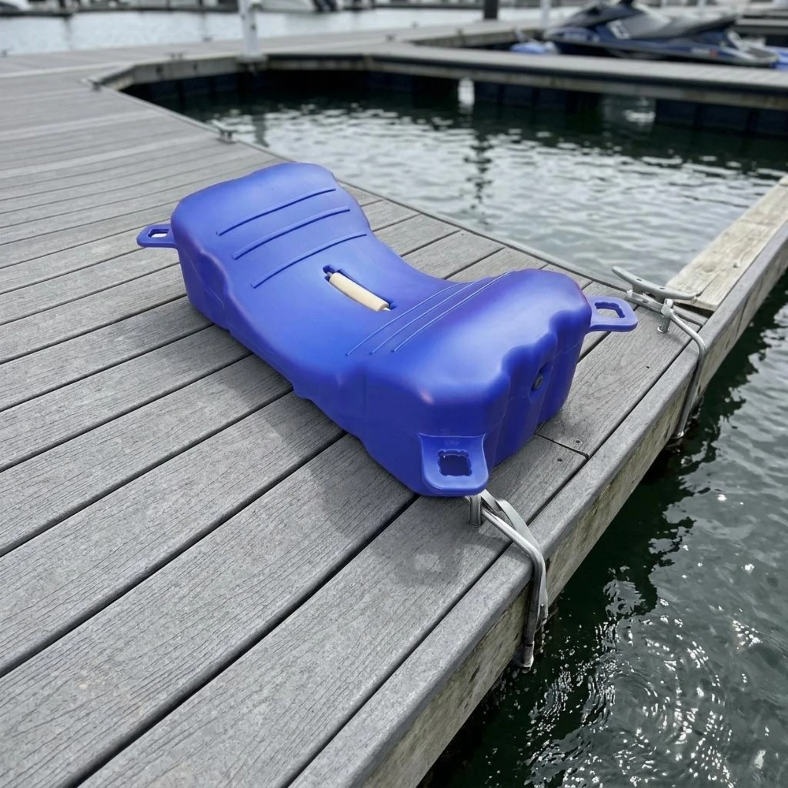 Personal Watercraft Slide Channel Molded Plastic Floating Platform Dock Platform Side Handles Solid