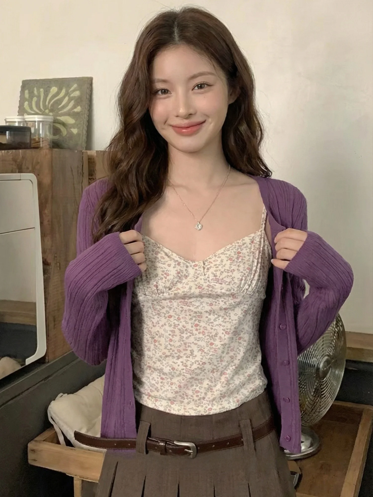 

Милая и дерзкая женская майка с цветочным принтом, облегающая, для ношения как нижнее белье или верхняя одежда, летняя новинка