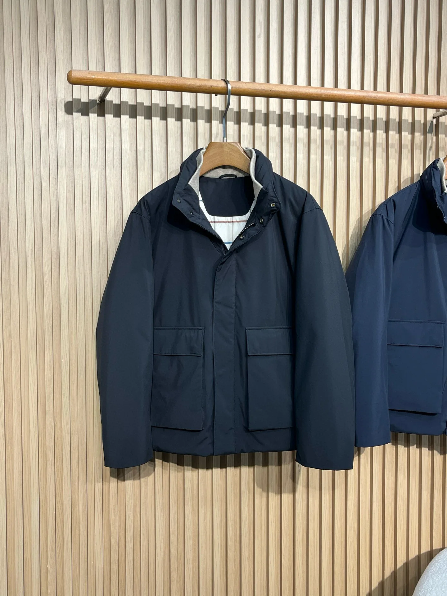 Italien 25aw 90er weiße Gänsedaunen, lässige, winddichte Daunenjacke mit altem Geld