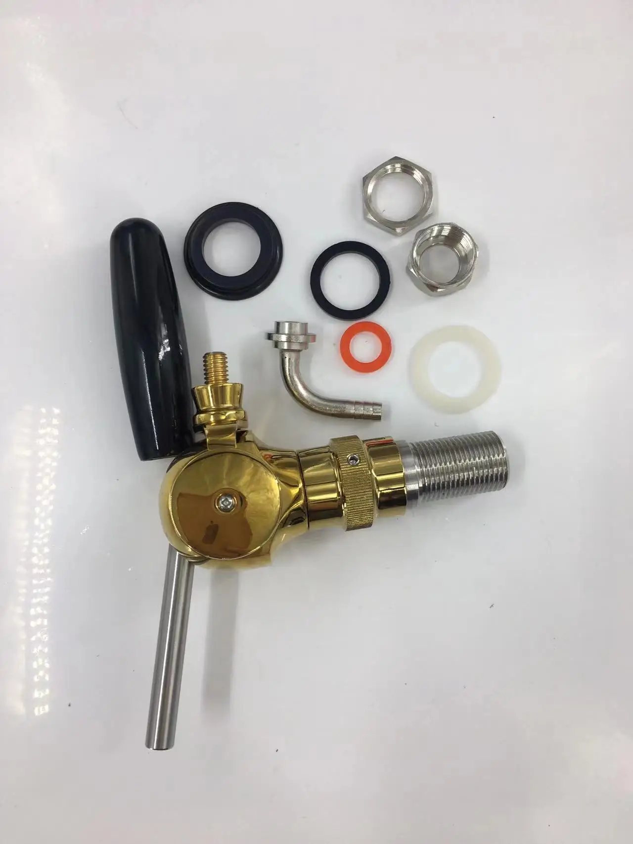 

Adjustable Flow Gold Beer Tap, Stainless Steel Draft Beer Dispenser Valve for Homebrew & Bar