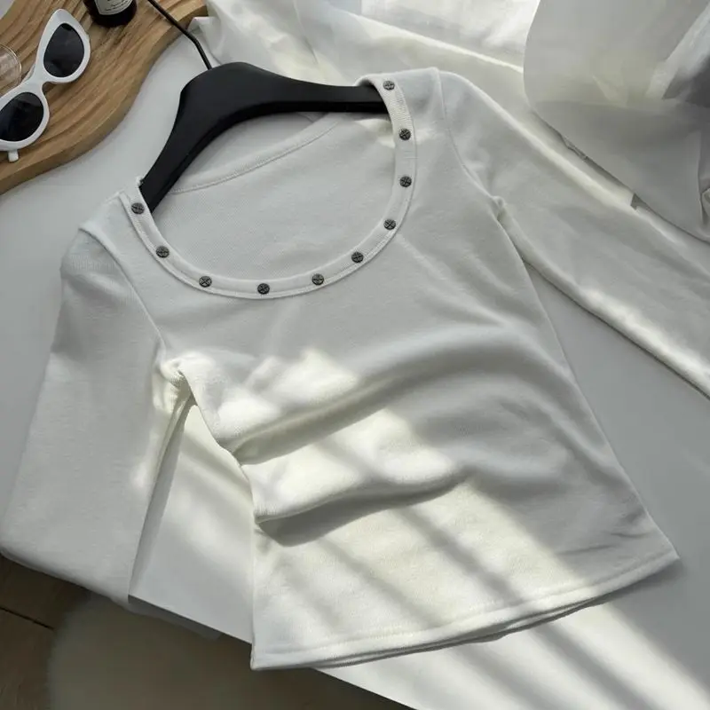 Kimutomo Autumn Winter Korean Niche Studded Crew Neck Thermal Fleece Base T‑Shirt Slim‑fit Long‑sleeve Women Layering Tops