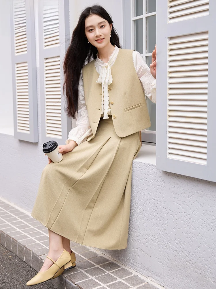 

Casual Khaki Women's Vest Svel round Ne Button up Top ort Length Color Faionable Autumn New Arrival
