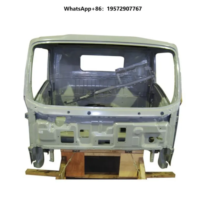Truck Body Parts 5000010-P301 NPR 4HK1 Driver Room Cabin
