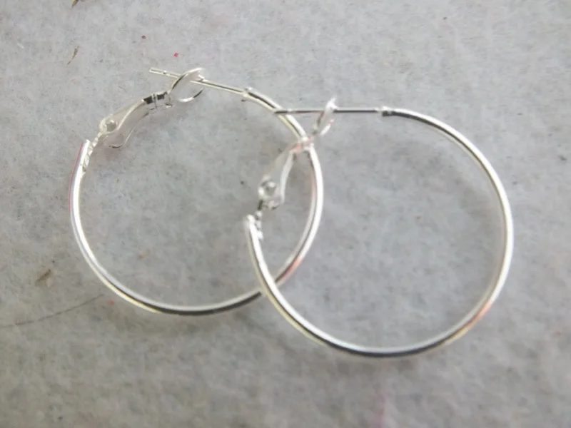 200pcs  20MM  Silver Plated Earring Loop with  Round  Hoop Earrings