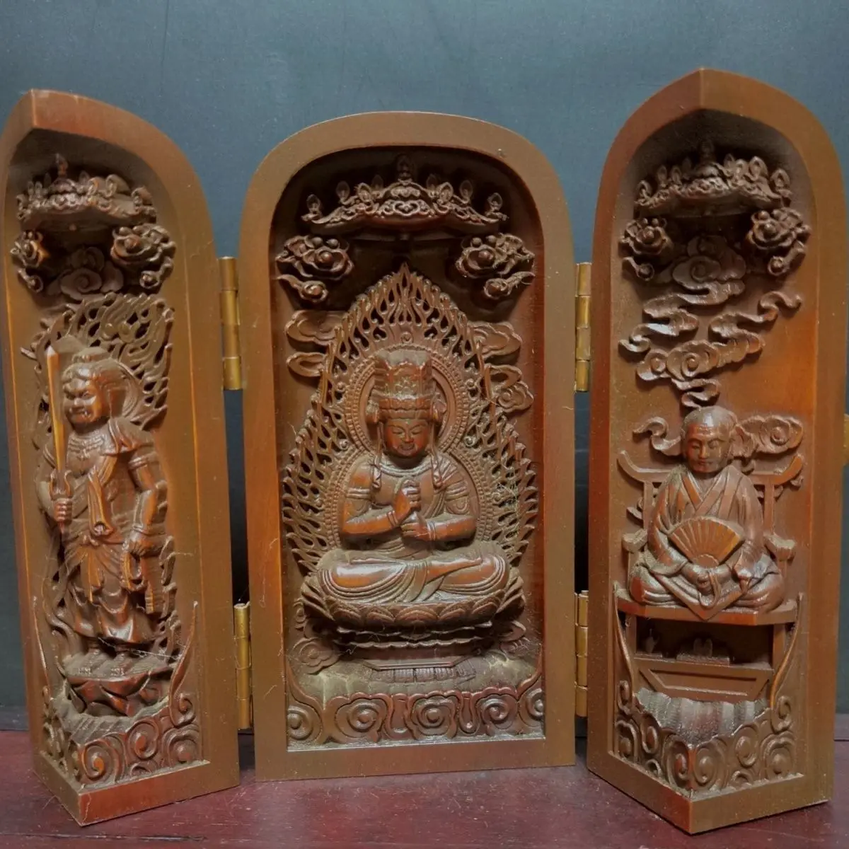 statuette-de-dieu-bouddhiste-sculptee-a-la-main-en-bois-a-trois-compartiments-ouverts-ornements-de-bureau-decoration-d'interieur-artisanat-figurine-de-the