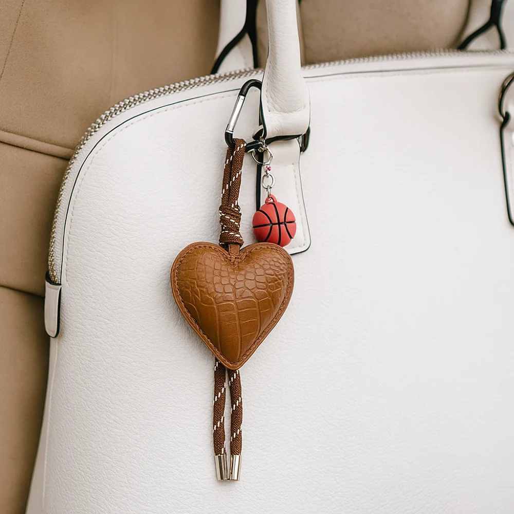 بو الجلود القلب المفاتيح المنسوجة حبل التنس حبل مضفر سيارة Keyrings مكافحة خسر حقيبة قلادة الحب حقيبة كرة القدم سحر