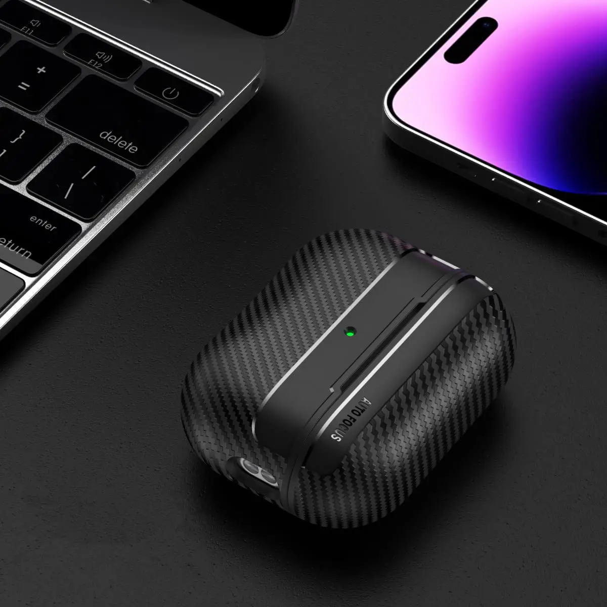 AirPods Pro 3 ケース 2025 カーボンファイバーテクスチャケース カラビナ＆クリーニングキット付き 耐衝撃 ワイヤレスカバー AirPods Pro 3用