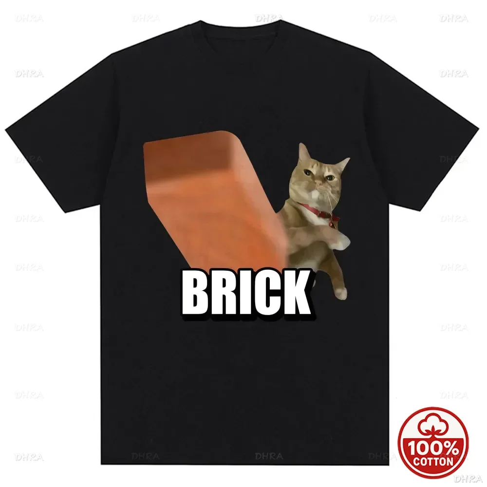 Cute Cat Throwing Brick Meme Graphic T-shirt Men Women Fashion Humor T Shirts Harajuku Casual Summer T Shirt Streetwear