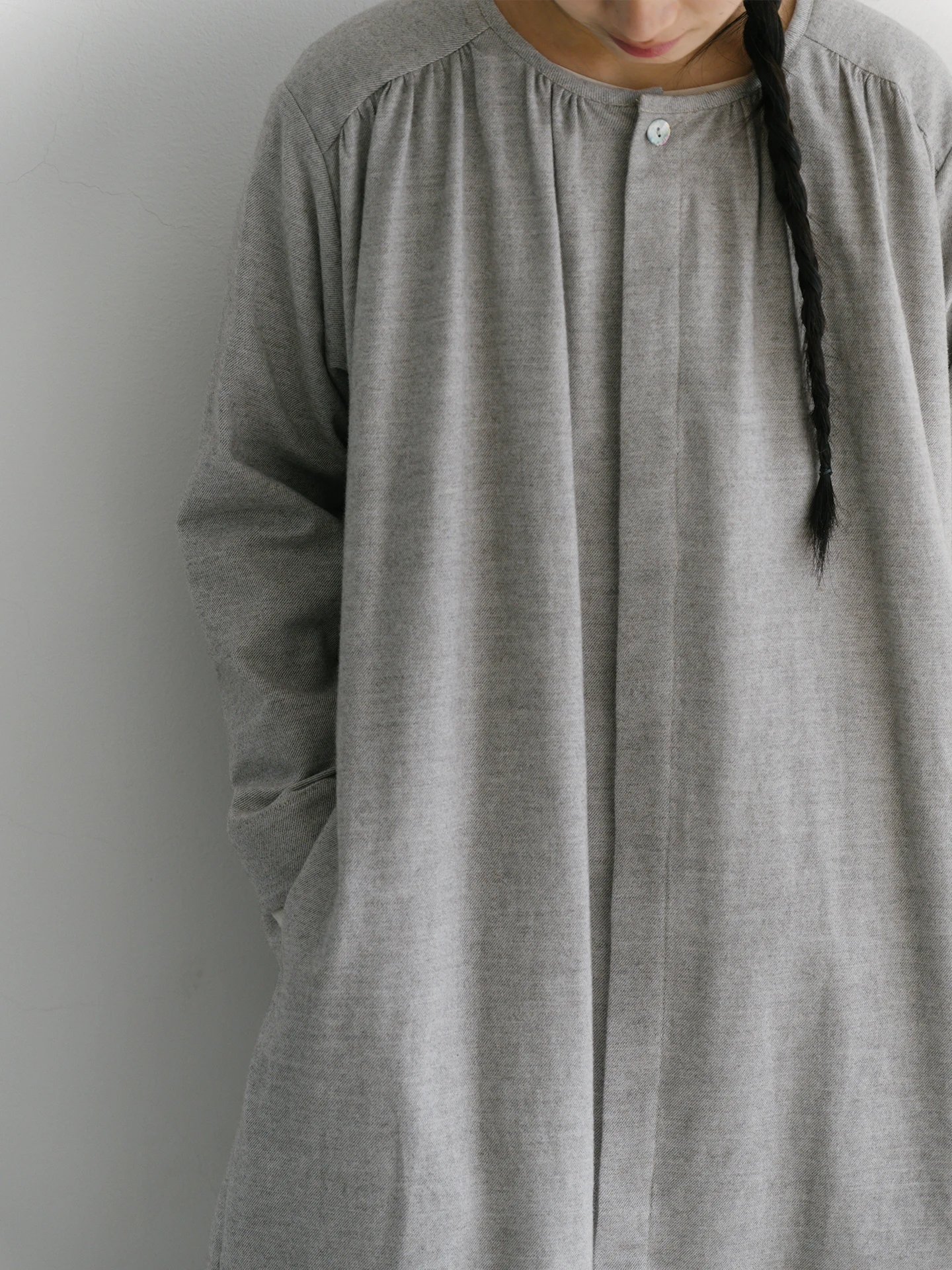 

Мягкое серое хлопковое кимоно в японском стиле Ferul: женское повседневное свободное платье-кардиган с длинными рукавами и круглым вырезом