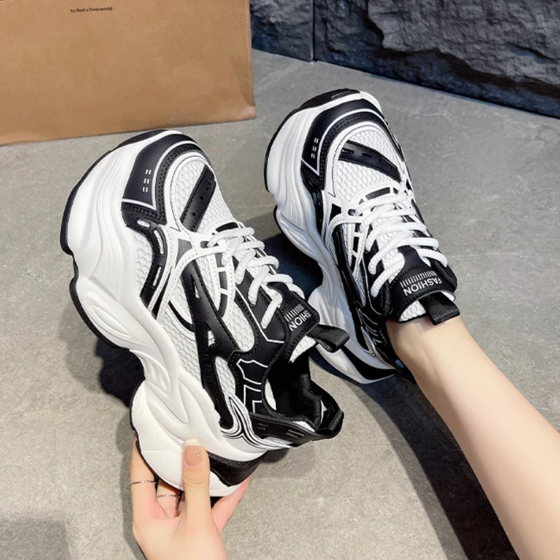 

Осень 2024, новая модная дышащая удобная женская обувь, универсальная повседневная модная обувь для папы на толстой подошве со шнуровкой