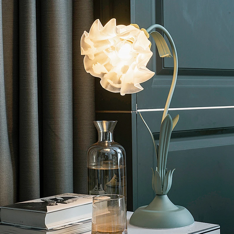 Lampe décorative en verre acrylique rose, style rétro américain, lampe de chevet de chambre à coucher, plante LED rurale française, lampe de bureau à fleurs vertes