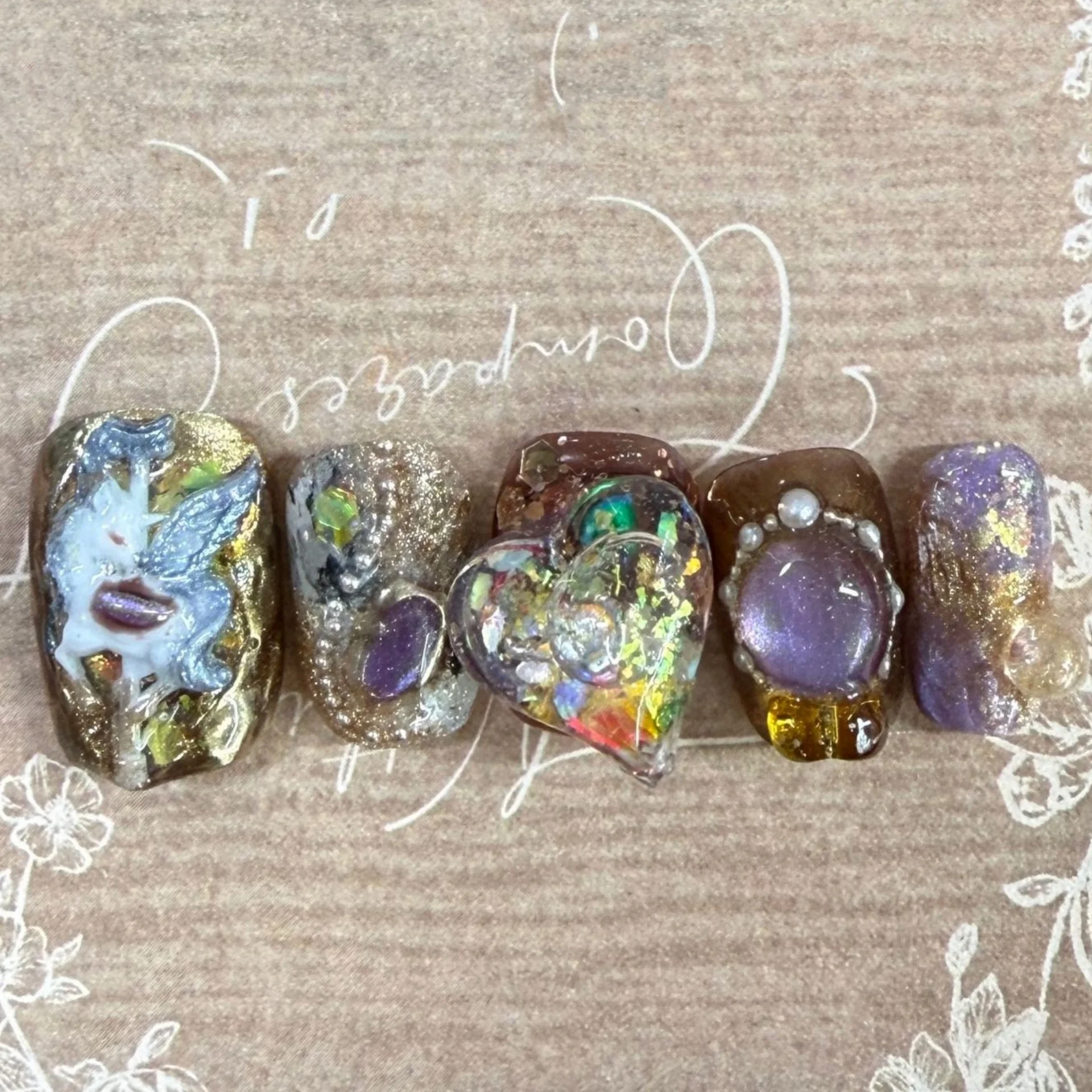 10pcs Cute Short Square Handmade False Nails Art Painted Flower Design Fake Nail Set Retro Press on Nails Tips Wearable Manicure