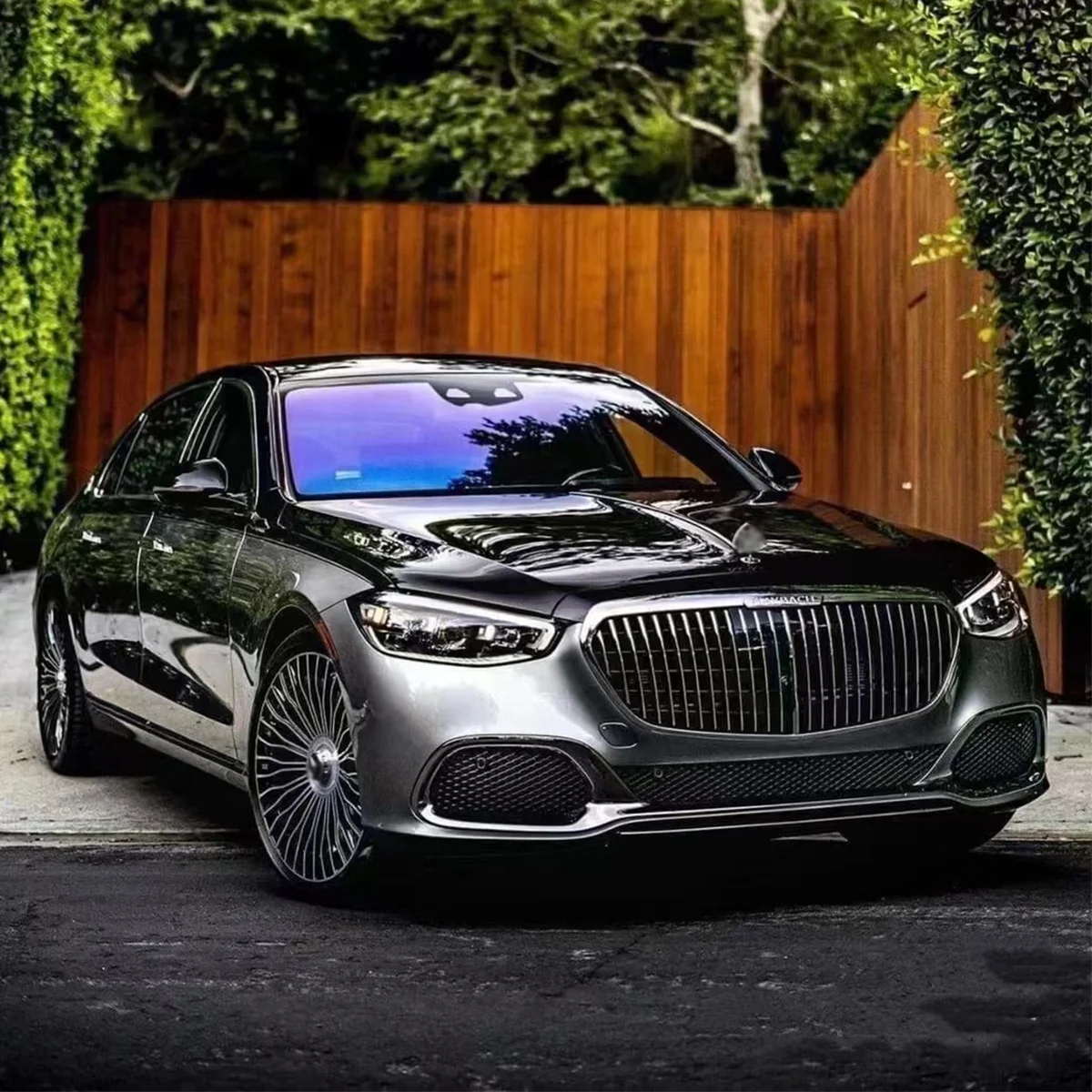 

High quality Good price body kit Facelift Maybach S680 S600 model for Mercedes Benz S class 2021-2022 year