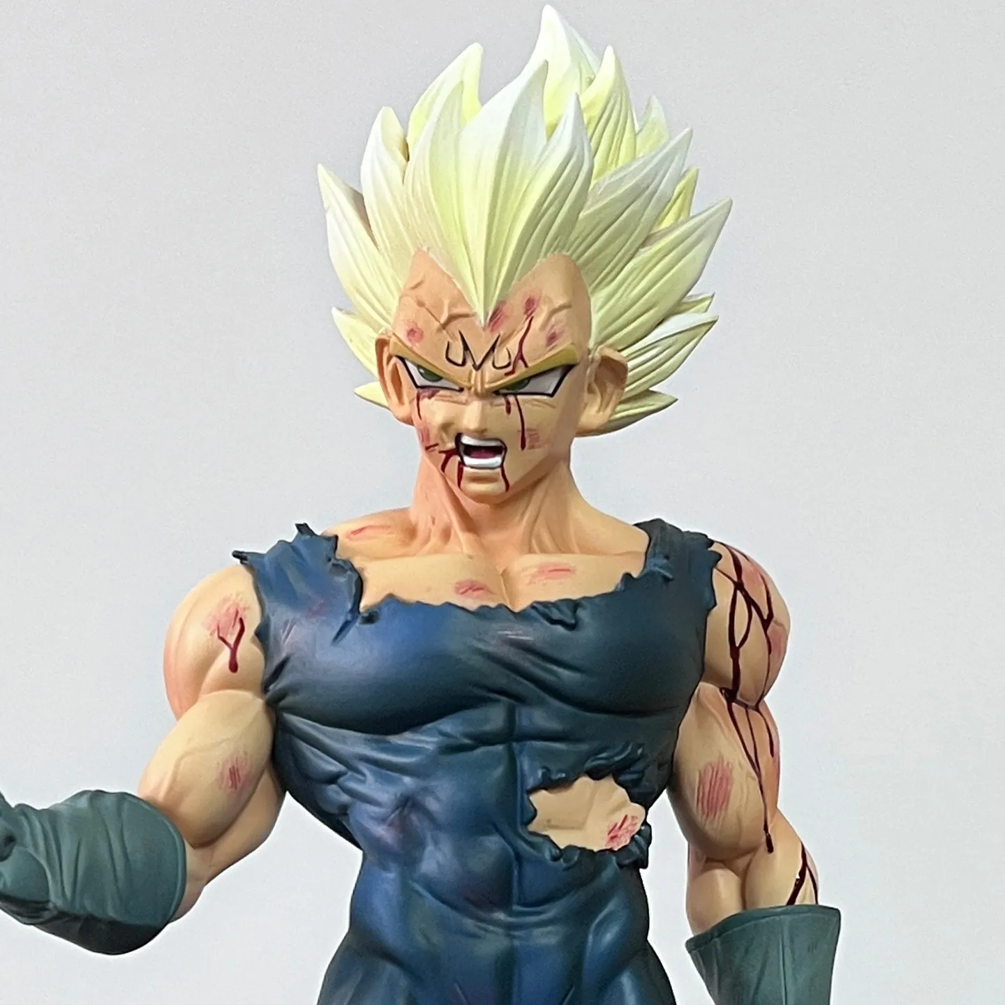 

Dragon Ball Majin Vegeta Dual Head Dual Arm Battle Damaged Action Figure Anime Peripheral Toy For Otaku Fans Desktop Collectible