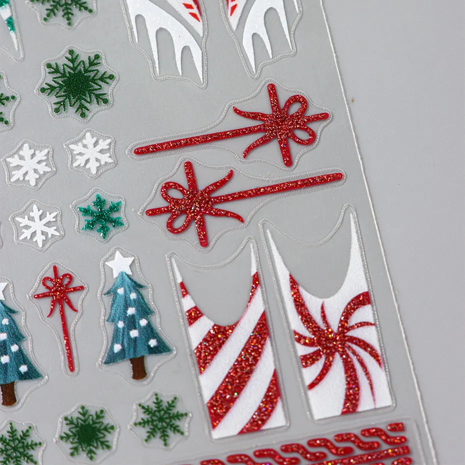 1PC Glitter Natale Charms Decalcomanie per unghie Inverno Fiocco di neve Adesivi colorati per nail art Pupazzi di neve Alce Cuore Adesivo Decorazione per manicure