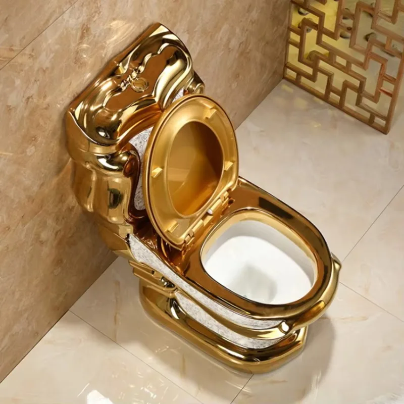 European Design Luxury Two-Piece Golden Toilet Bowl High Quality Modern Bathroom WC Ceramic Gold Toilet For Hotels P-Trap