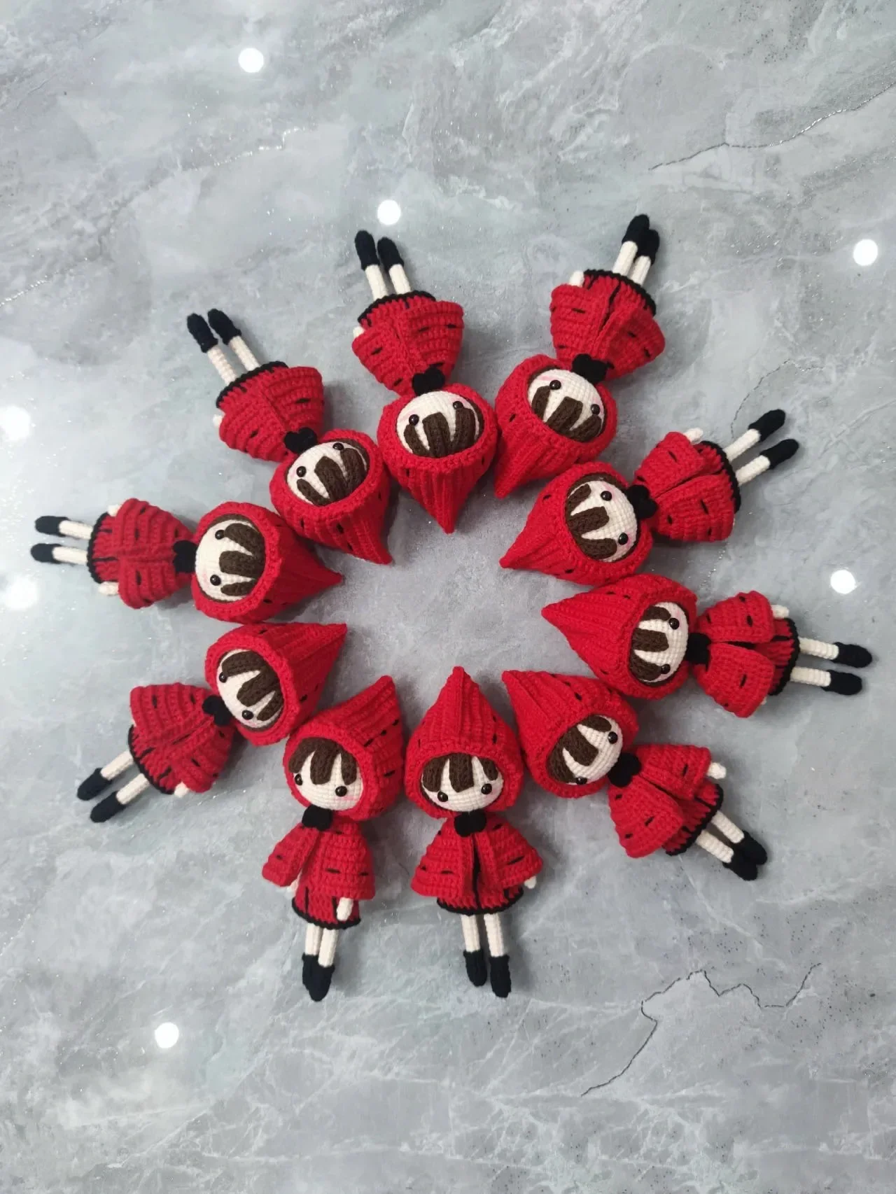 Bambola per bambini in lana lavorata a maglia all'uncinetto a mano, personaggio dei cartoni animati creativo fai-da-te, ciondolo per zaino da scolaretta della serie principessa