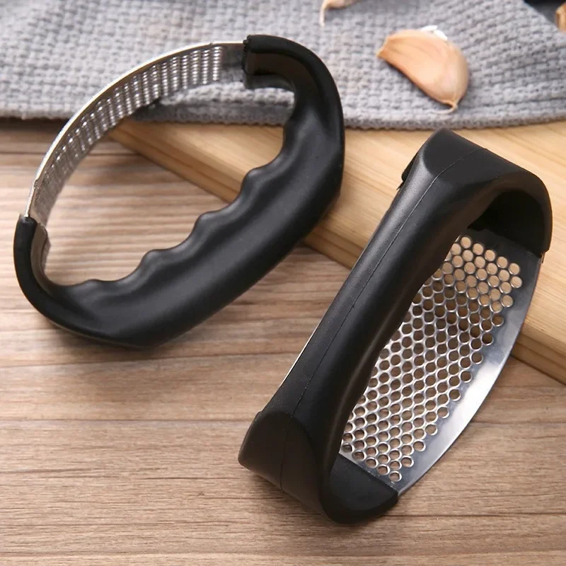 Multi-function Manual Garlic Press Curved Garlic Grinding Slicer Chopper Stainless Steel Garlic Presses Cooking Gadgets Tool