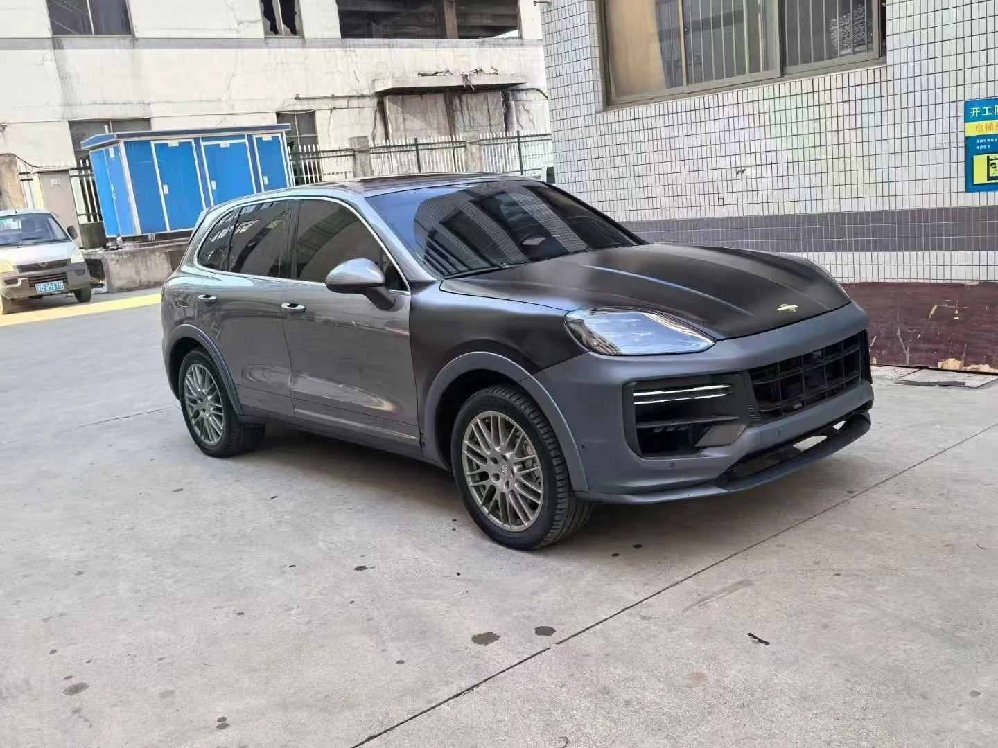 Für 2011–2018 Porsche Cayenne 958.1 958.2 Upgrade 2025, Stoßstangen-Set, Matrix-LED-Scheinwerfer, LED-Rücklichter, hohe Qualität, 1 bis 1 Form