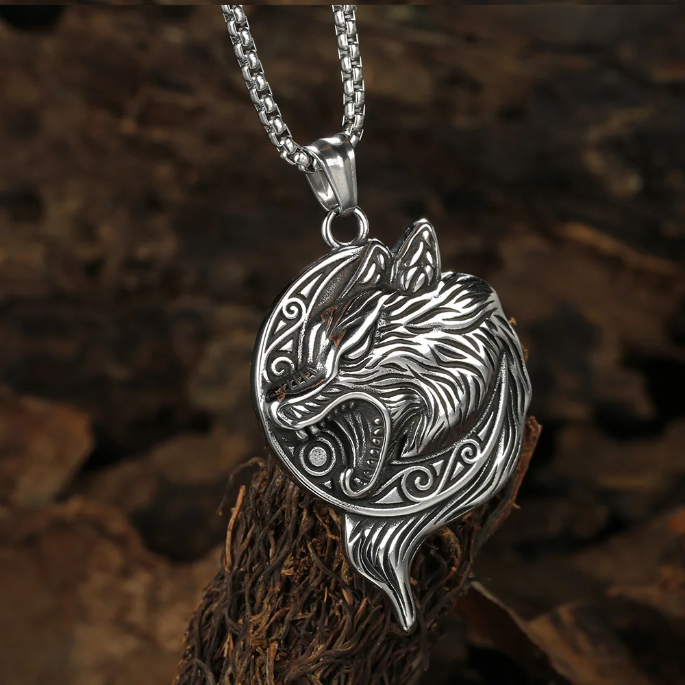 Retro Norse Mythology Celtic Ferocious Wolf Animal Pendant Necklace Men's Motorcycle Riding Rock Jewelry