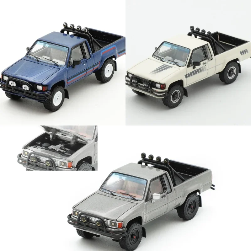 

Модель автомобиля GCD 1:64 HiLux SR5 синий, белый, серый