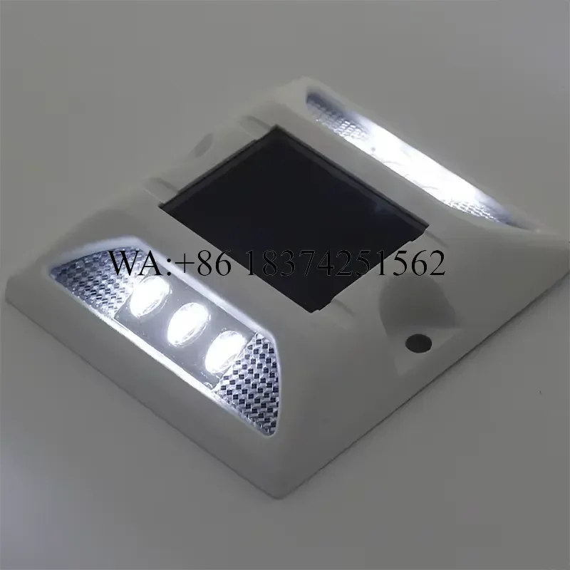 Wmwmnu for 30T Load Capacity Solar LED Reflective Road Stud Traffic Safety Marker for Driveway Dock Deck Roadway