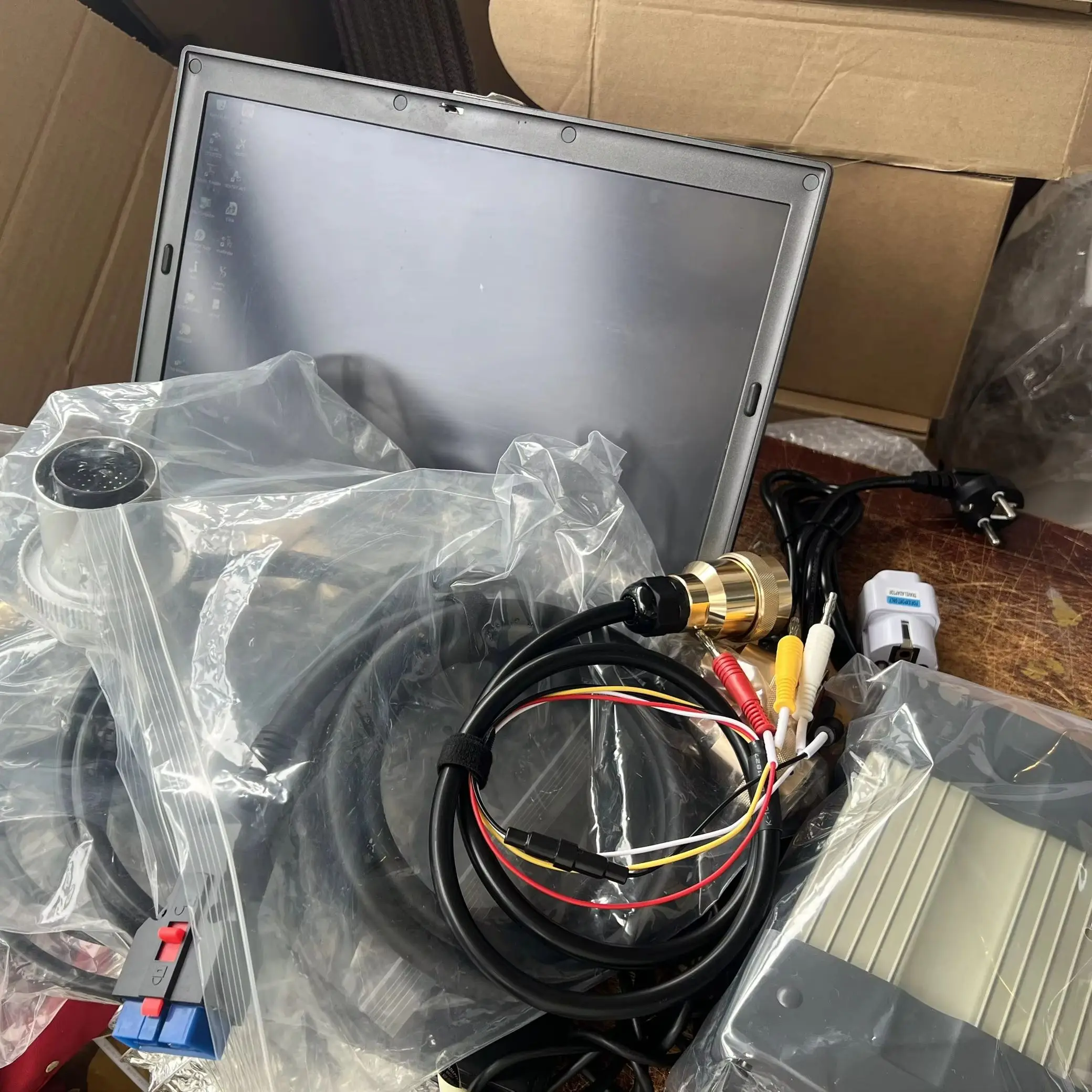 mb-star-c3-v201412-for-benz-support-12v-24v-cars-trucks-sd-connect-multiplexer-tester-with-d630-laptop-ready-use
