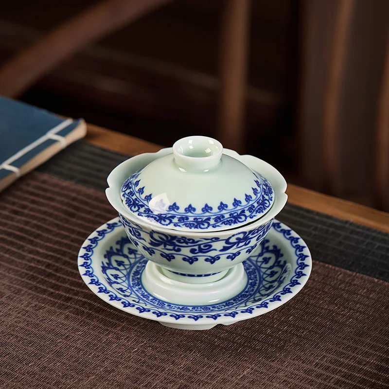 

Blue and White Sapphire Petals Cover Teacup Foot Base Support High-End Single Household Porcelain Tea Cup