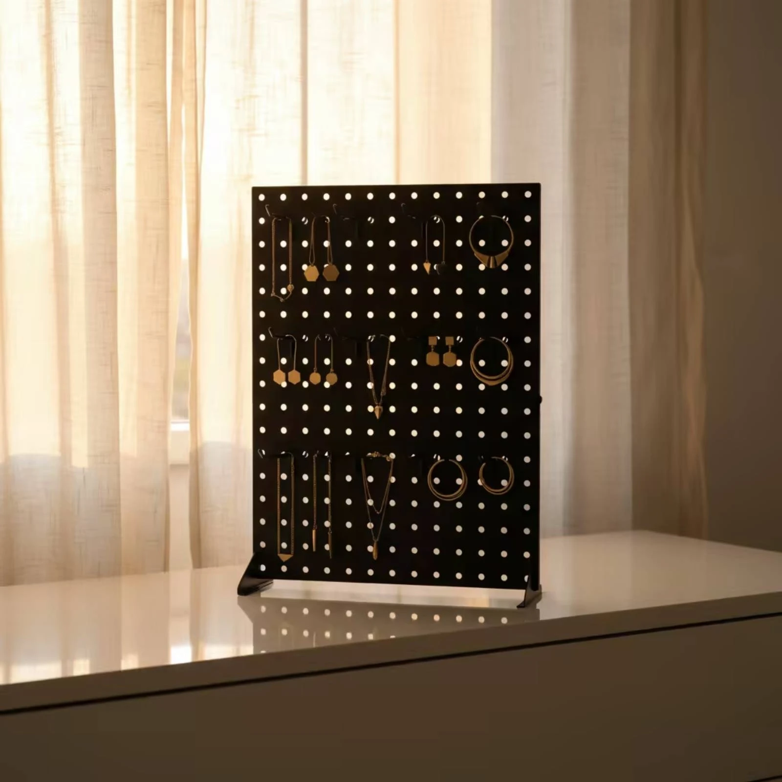 Freestanding Pegboard Jewelry Rack Stable Jewelry Display Rack with Hooks Long-Lasting Versatile for Retail Presentation Areas