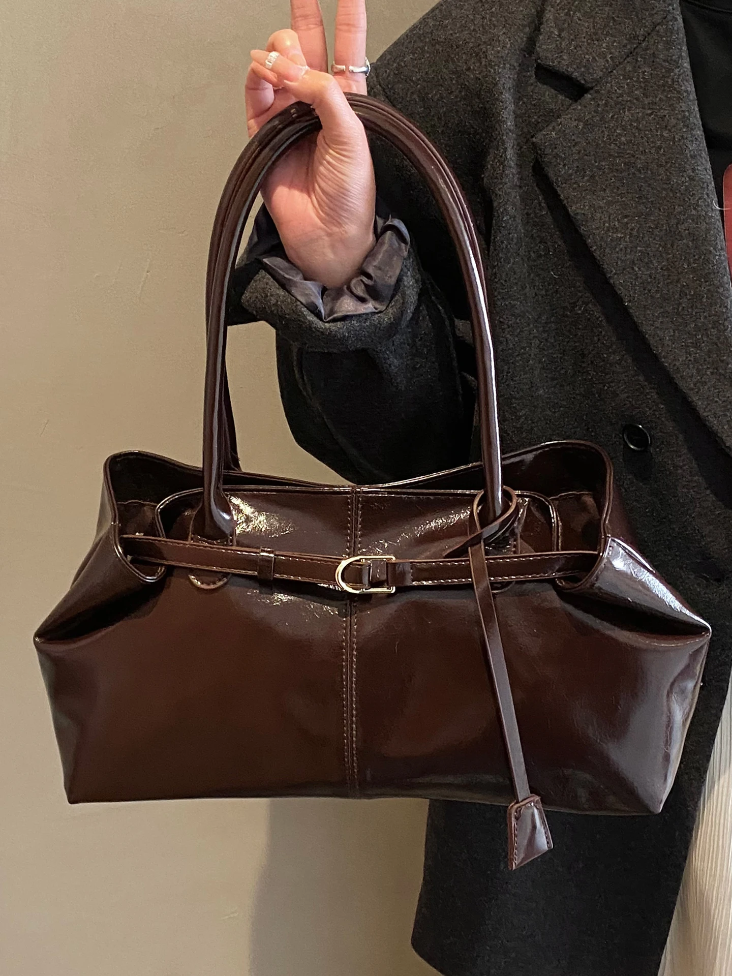 

Retro Large Capaci Women's Handbag Oil Wax Leather oulder Bag Tote Bag Faionable for All Seasons Soft Handle Korean Sle