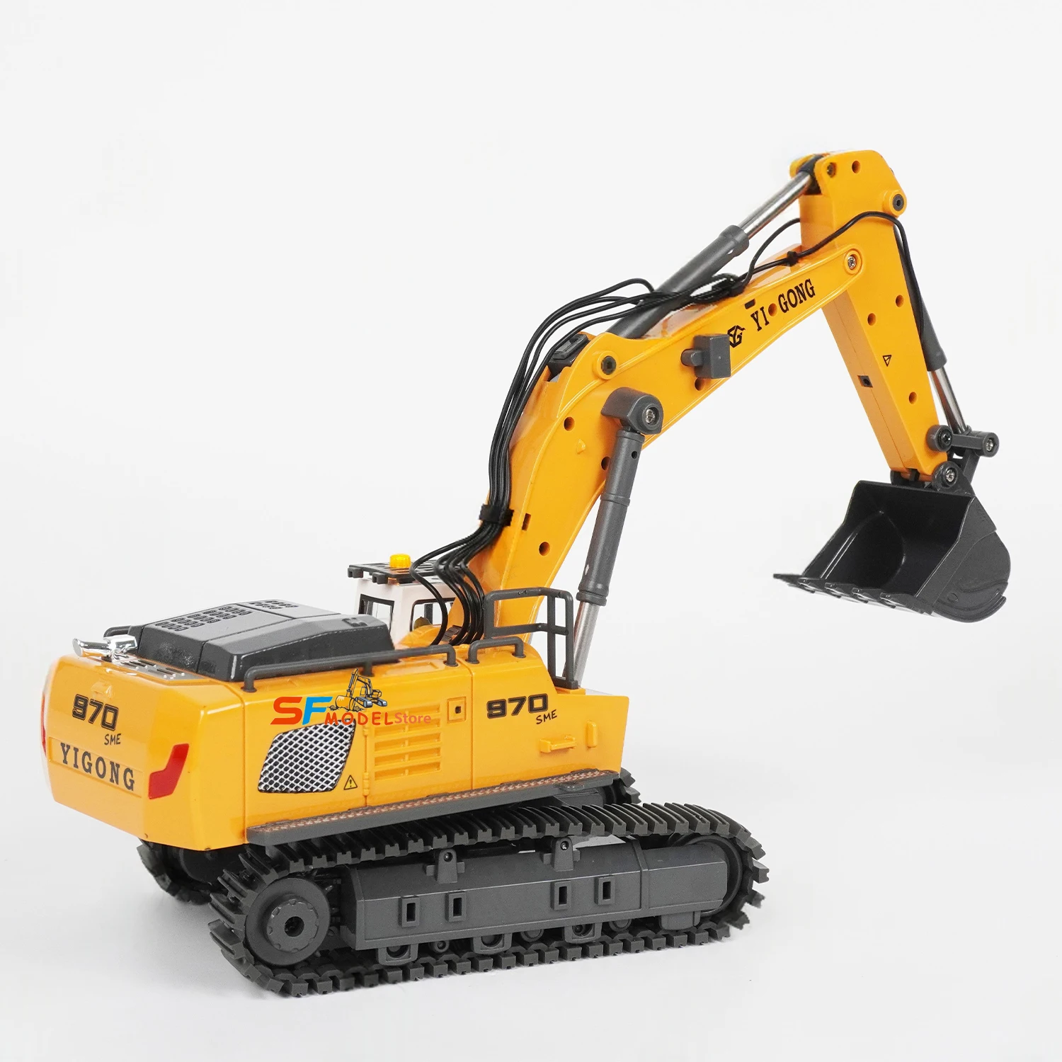 Excavadora Teledirigida Profesional 1:50 Con Cazo Y Cadenas Metálicas – Mando LCD 2.4GHz Con Luces Y Sonido, 2 Baterías Incluidas, Ideal Para Arena Y Dioramas