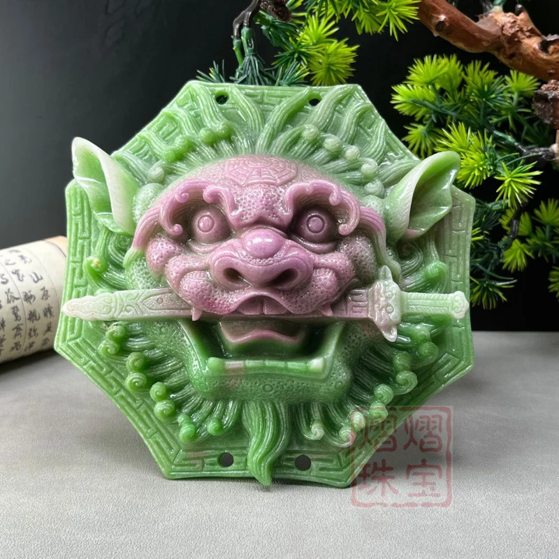 Wholesale painted lion biting sword octagonal lion head pendant, can be paired with a tassel, used as a feng shui amulet to ward