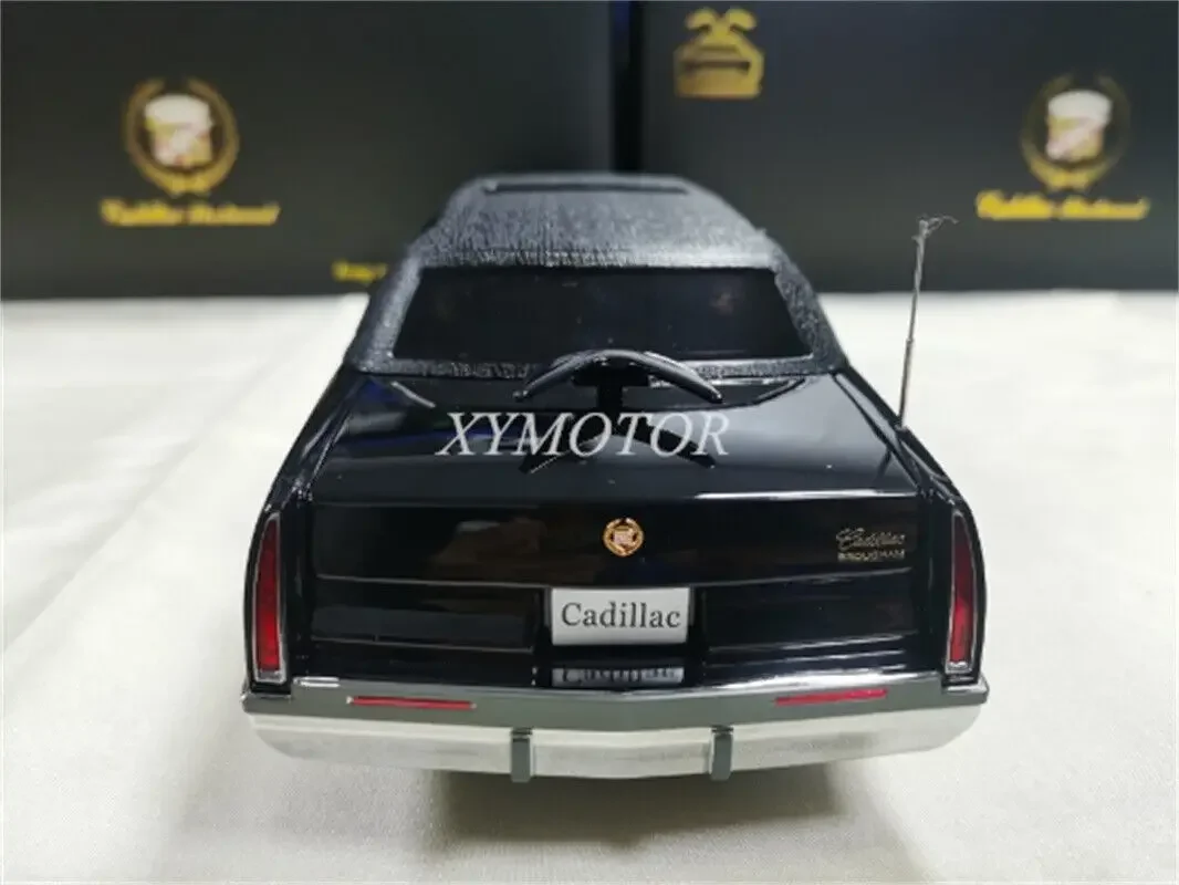 Xiaoguang 1/18 For Cadillac extended edition Diecast Model Car Black Toys Gifts Hobby Display Ornaments Collection