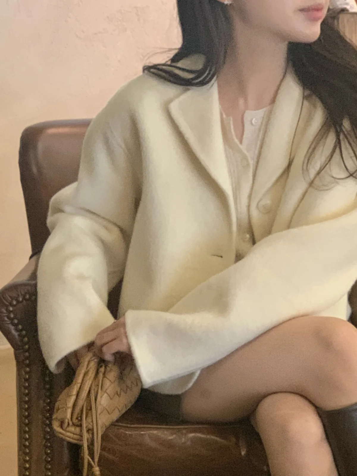 

Корейское пальто Sle ort Корейская версия Длинный костюм Све с воротником Теплый шерстяной кардиган Розовый вишневый цвет Универсальный высококачественный Fe...