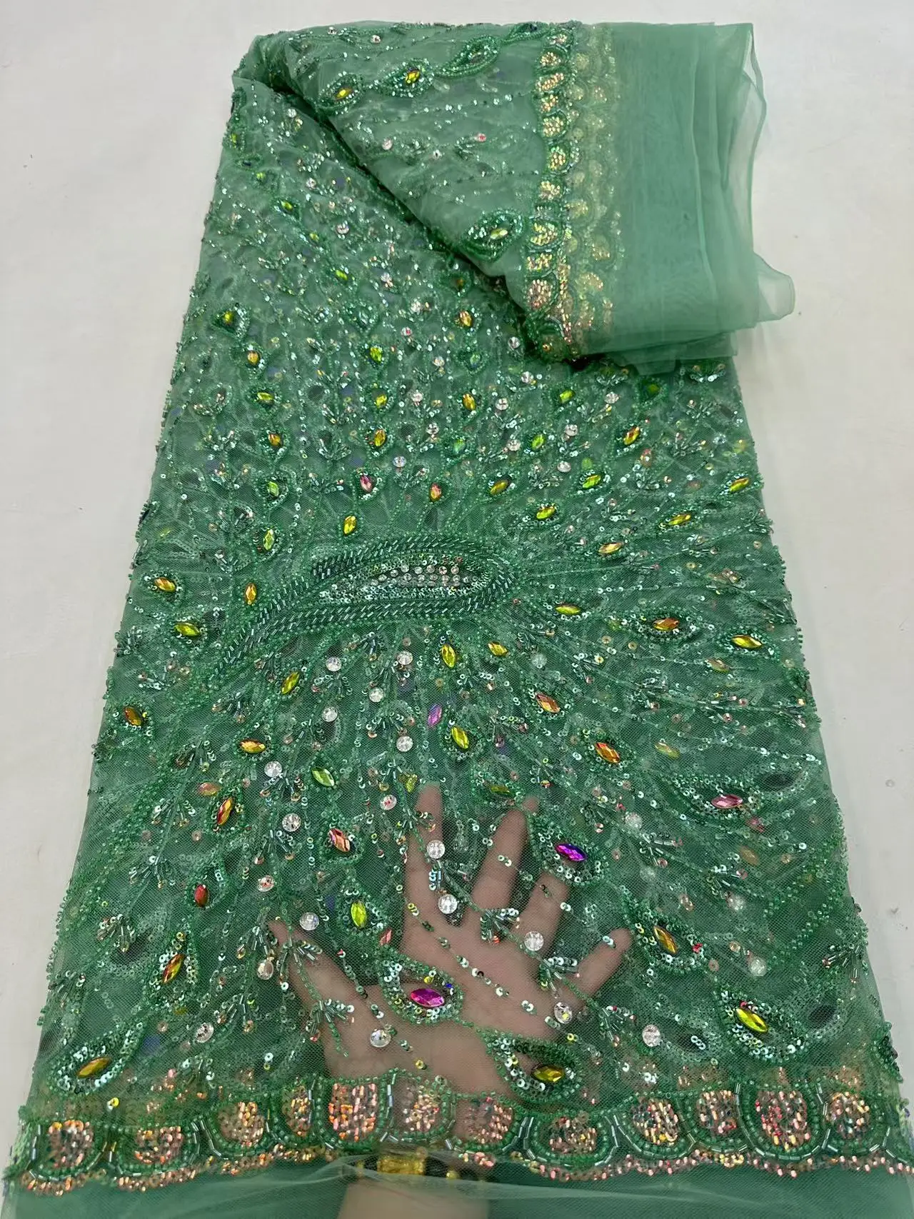 ผ้าลูกไม้ปักลายลูกปัดหนักแบบแอฟริกัน ประดับเลื่อมลายเรขาคณิต คุณภาพสูง 5 หลา สำหรับชุดเจ้าสาวและชุดราตรี รุ่น TP1544