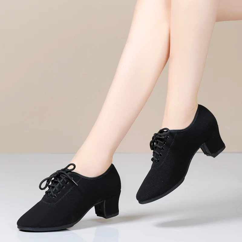 Zapatos de baile negros para mujer, zapatillas de baile latino, suela suave, tacón cuadrado, Ballet, Jazz, salón, Niña