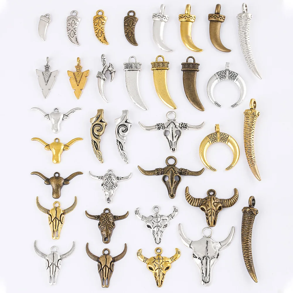 Alloy DIY jewelry accessories, hollowed-out bull head crescent knife accessories, necklaces, pendants, pendants