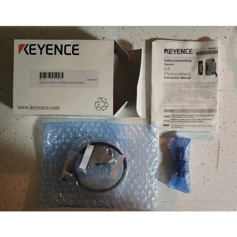 1PC  New KEYENCE GS-1 Safety Interlocking Switch - Silver  In Stock #familitrade