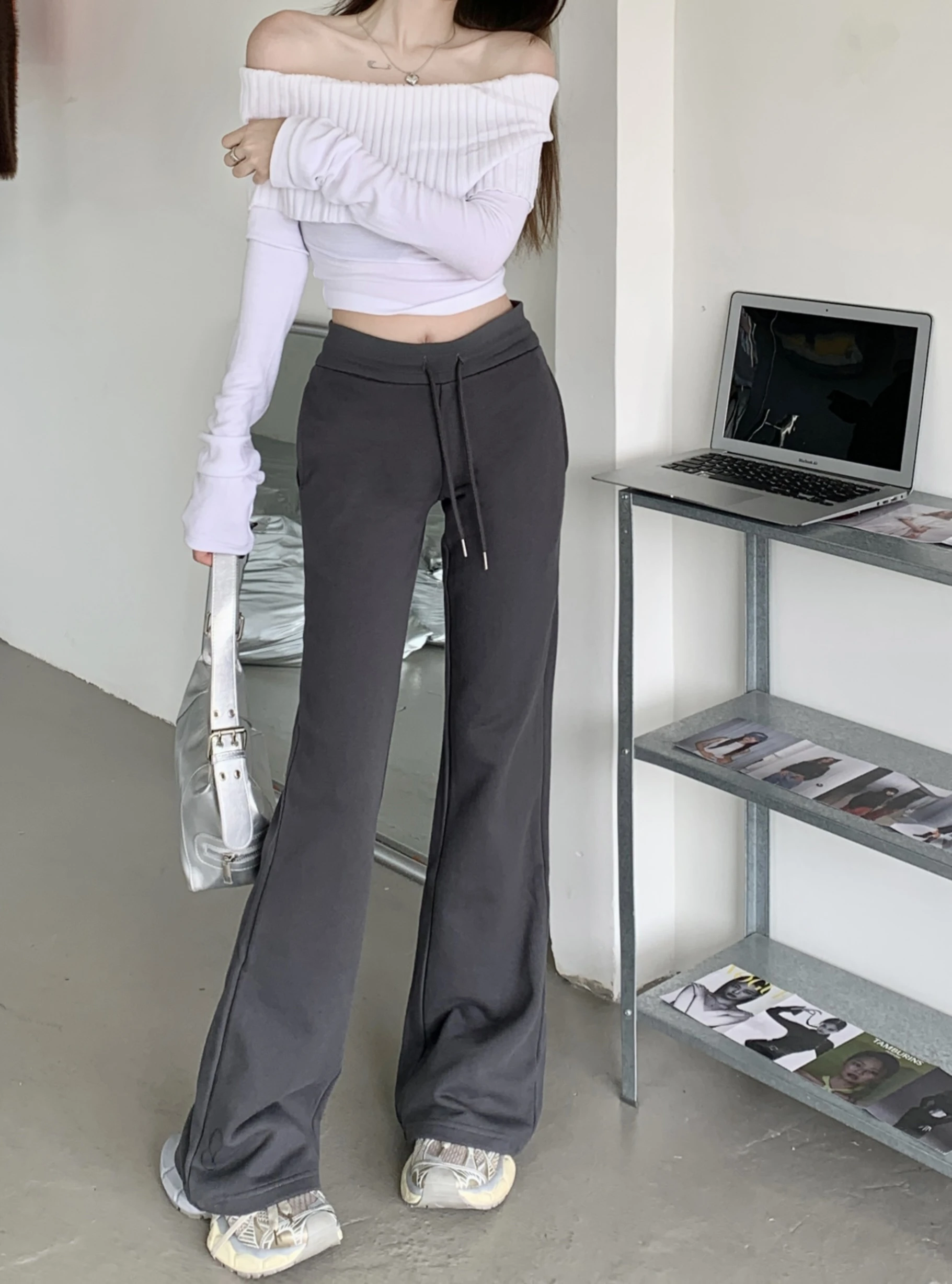 Ey Low Waist Bell B…