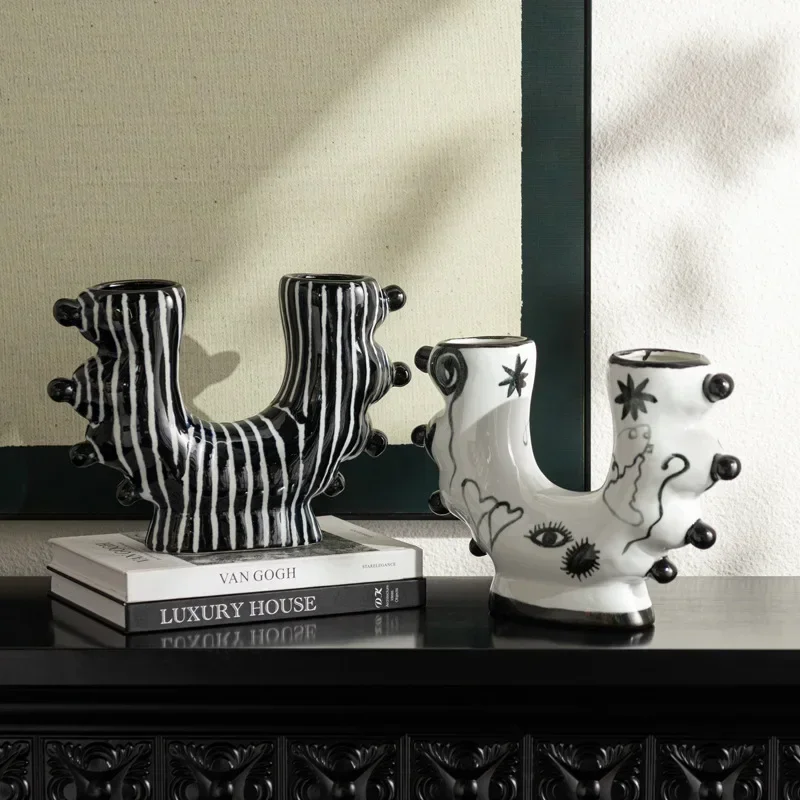 Creative Abstract Ceramic Vase U-shape Hand-painted Graffiti Ceramic Handicraft Floral Arrangement Accessories Flower Vase