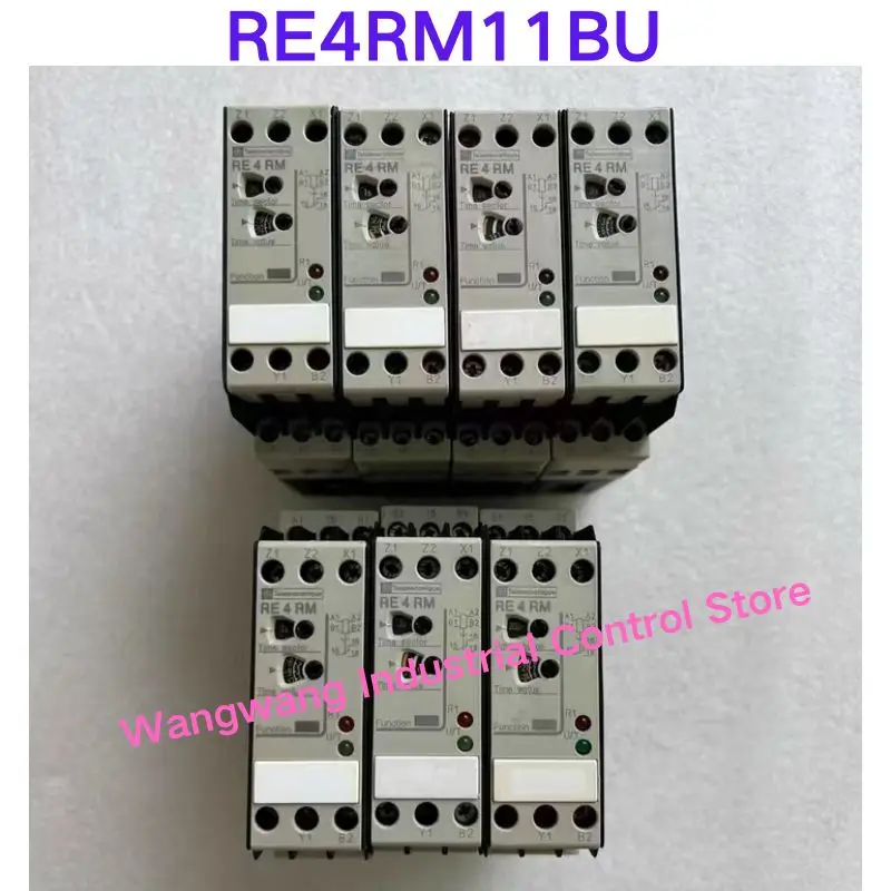 

Проверенное б/у реле безопасности RE4RM11BU, исправно.