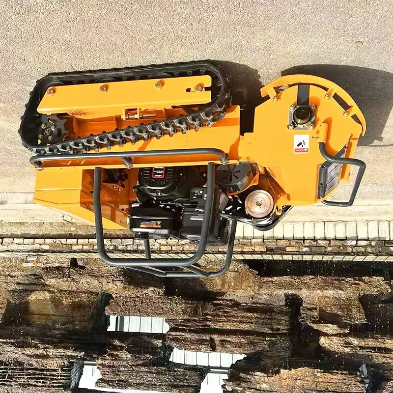 Maßgeschneiderter 800 mm, 1000 mm, 1200 mm CE EPA All-Terrain-Landwirtschaftsgummi-Fernbedienungs-Rotationsmäher zum Grasschneiden