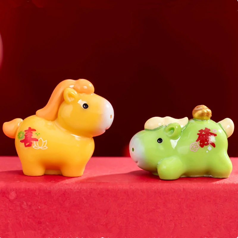 2026 الحصان سنة مصغرة الحلي زودياك الكرتون محظوظ المهر DIY بها بنفسك سيارة الديكور مهرجان الربيع مكتب سطح المكتب ديكور الحلي #6