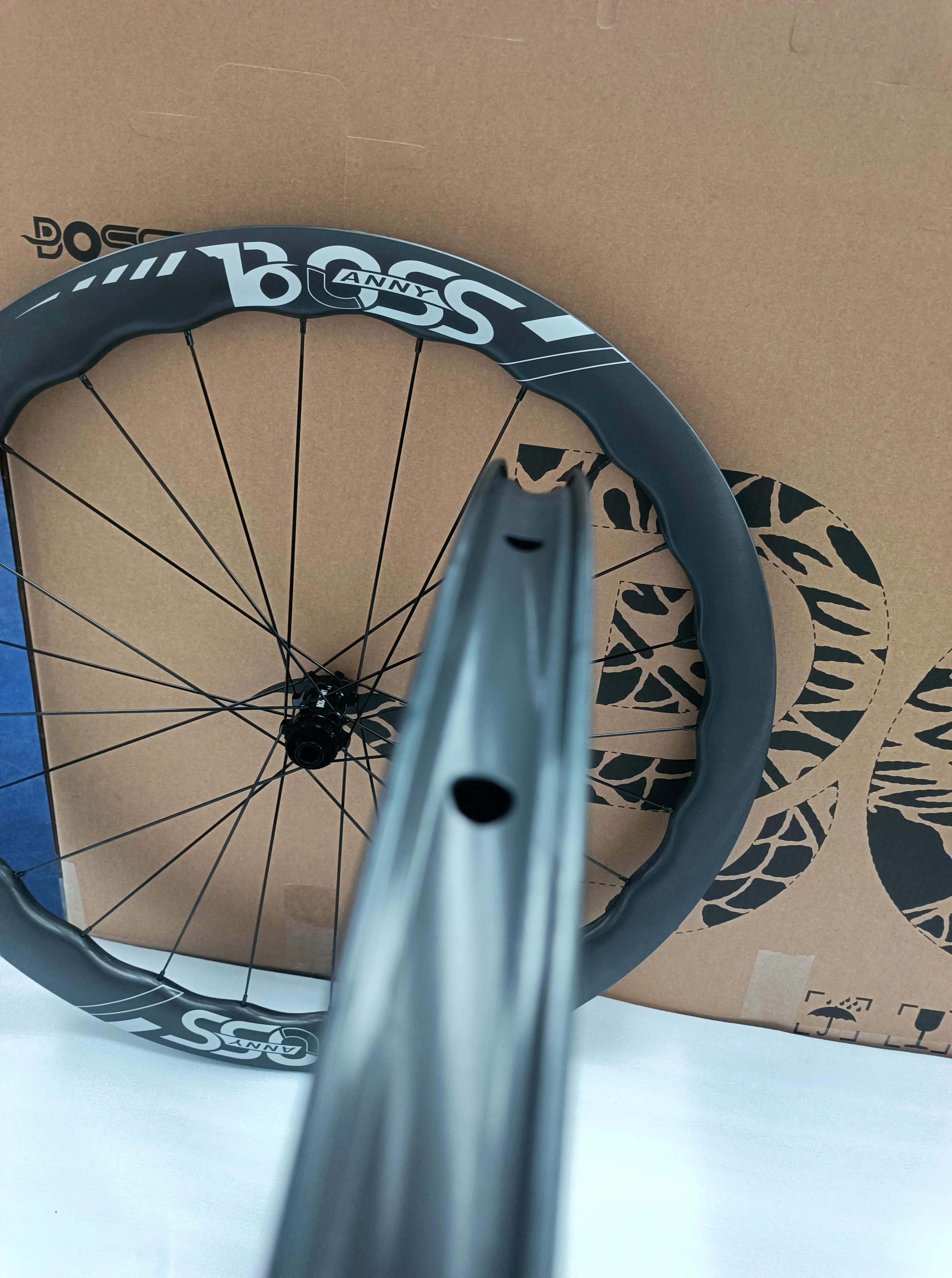 2023 BOSSANNY Disc Brake Wave Clincher Tubeless Wheels Rim 24-24Holes Carbon Rims