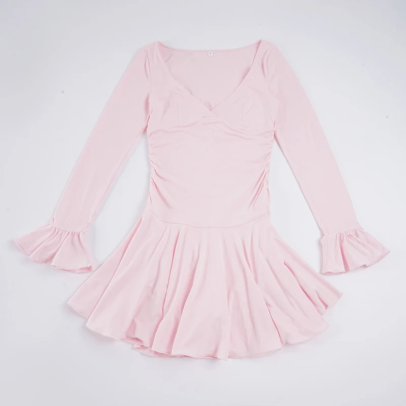 فستان جميل مكشكش على شكل حرف a مع شورت أساسي عميق على شكل حرف v وأكمام طويلة مضيئة فساتين صغيرة للنساء موضة الخريف والربيع