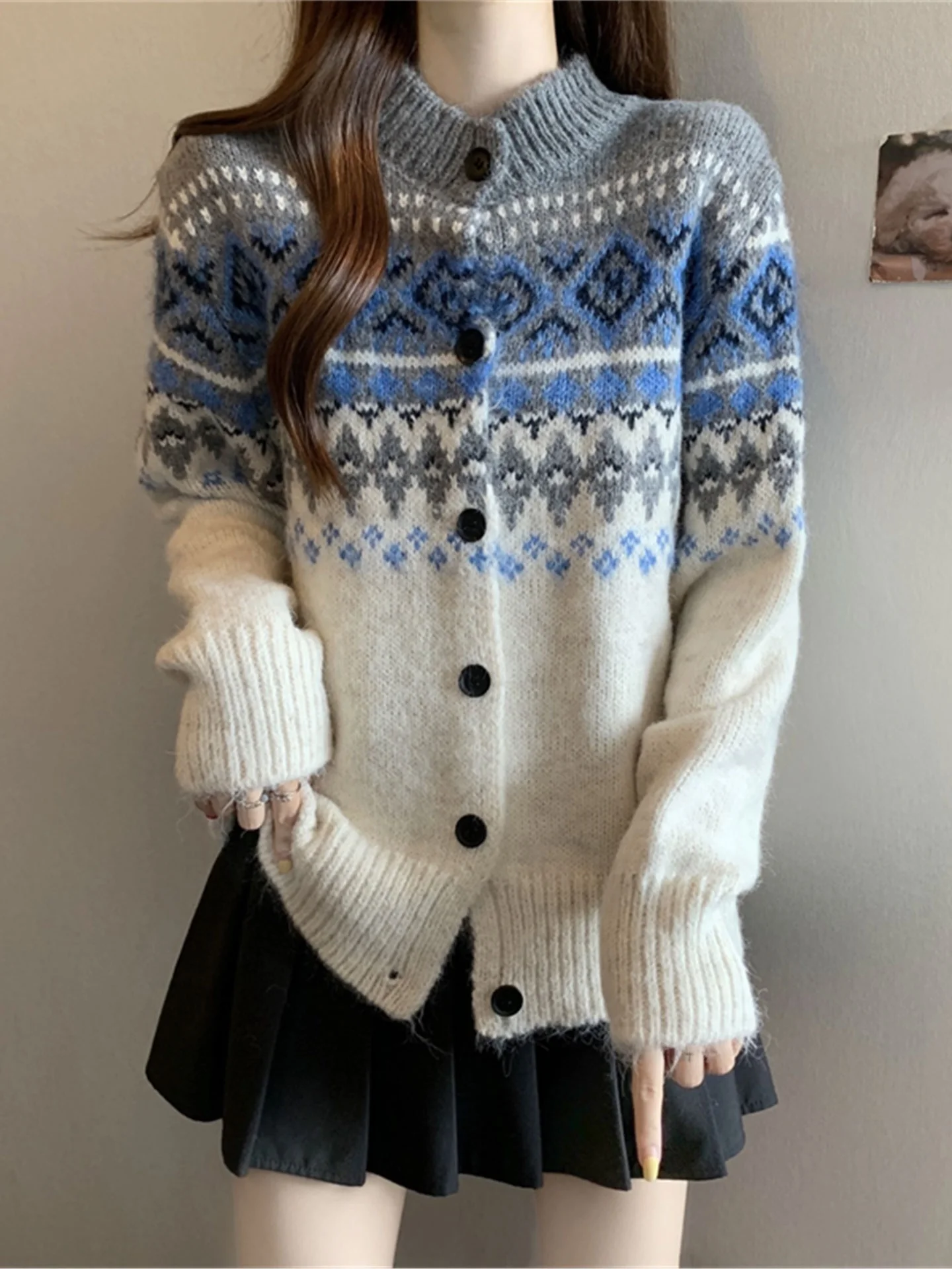 

Sli вязаный свитер Jaet женский плюс размер зима Aosphere повседневный свободный крой длинный свековый трикотаж открытый кардиган