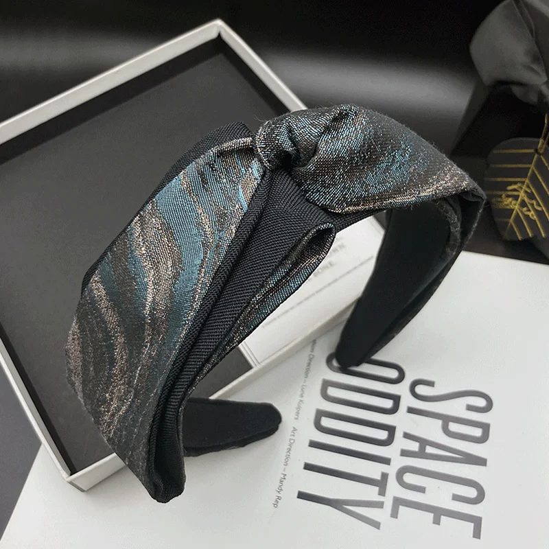 

Advanced temperament hair clip headband for women's new style, worn externally with irregular high skull hair cavity headpiece,